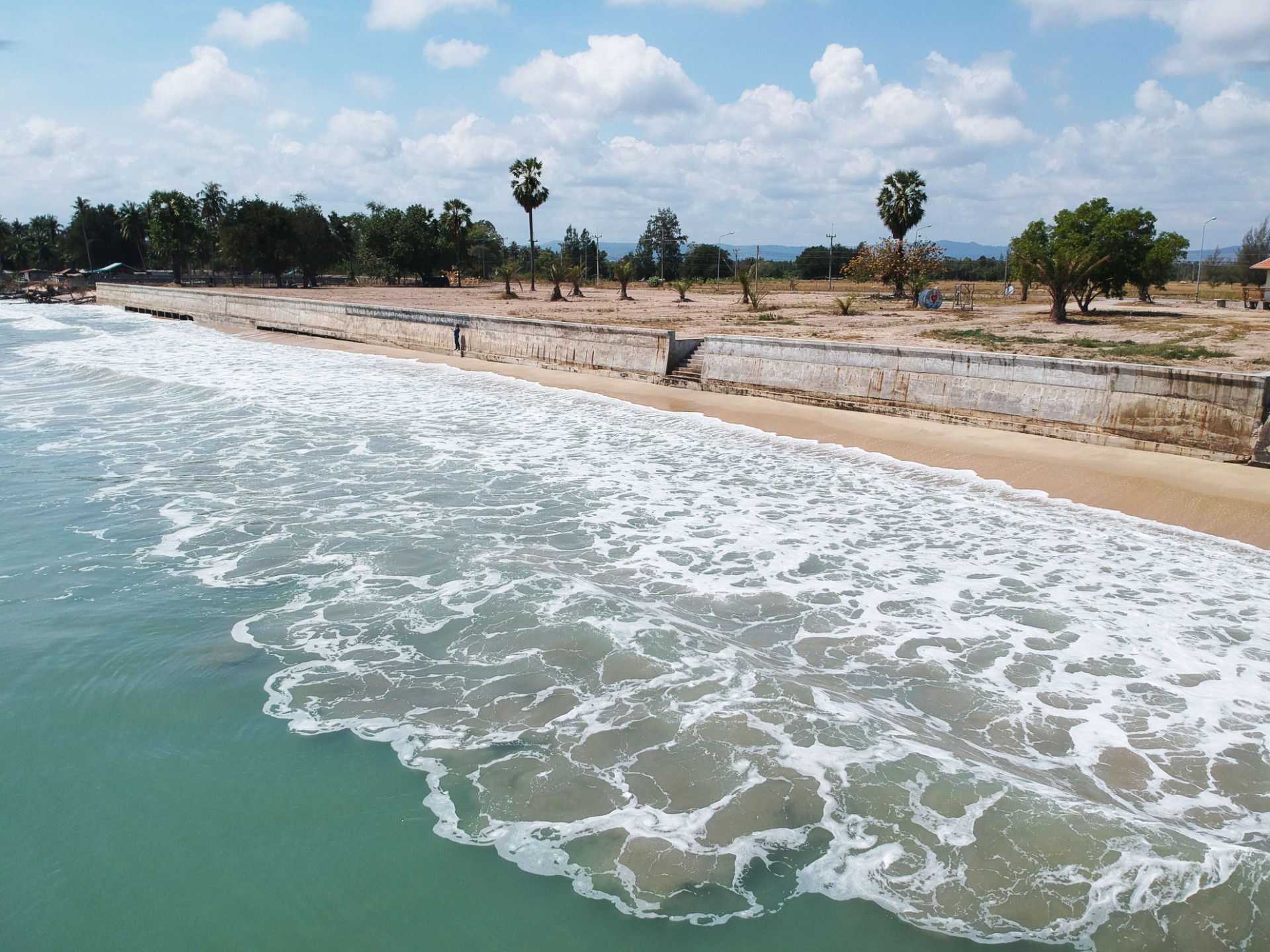 🌊 ขายที่ดินหน้าติดทะเล157 เมตร ติดชายหาด สภาพแวดล้อมธรรมชาติสงบ บรรยากาศดี - Image 1